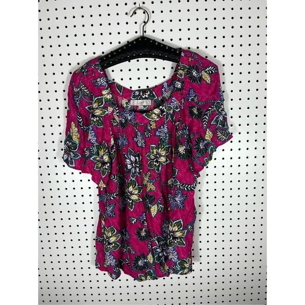 Loft Hibiscus floral top